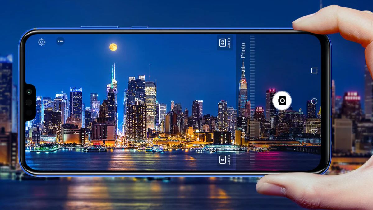 Chụp ảnh đêm sắc nét giúp giải đáp thắc mắc điện thoại Honor có tốt không.