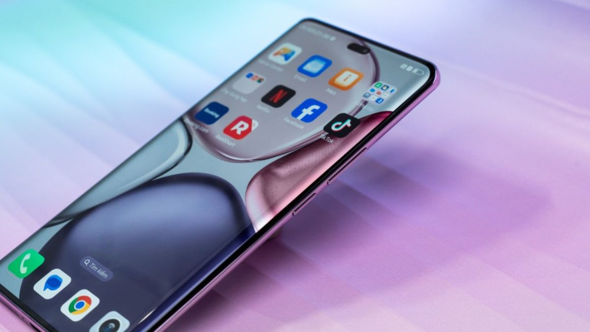 Giao diện hỗ trợ đầy đủ ứng dụng giúp đánh giá điện thoại Honor có tốt không.