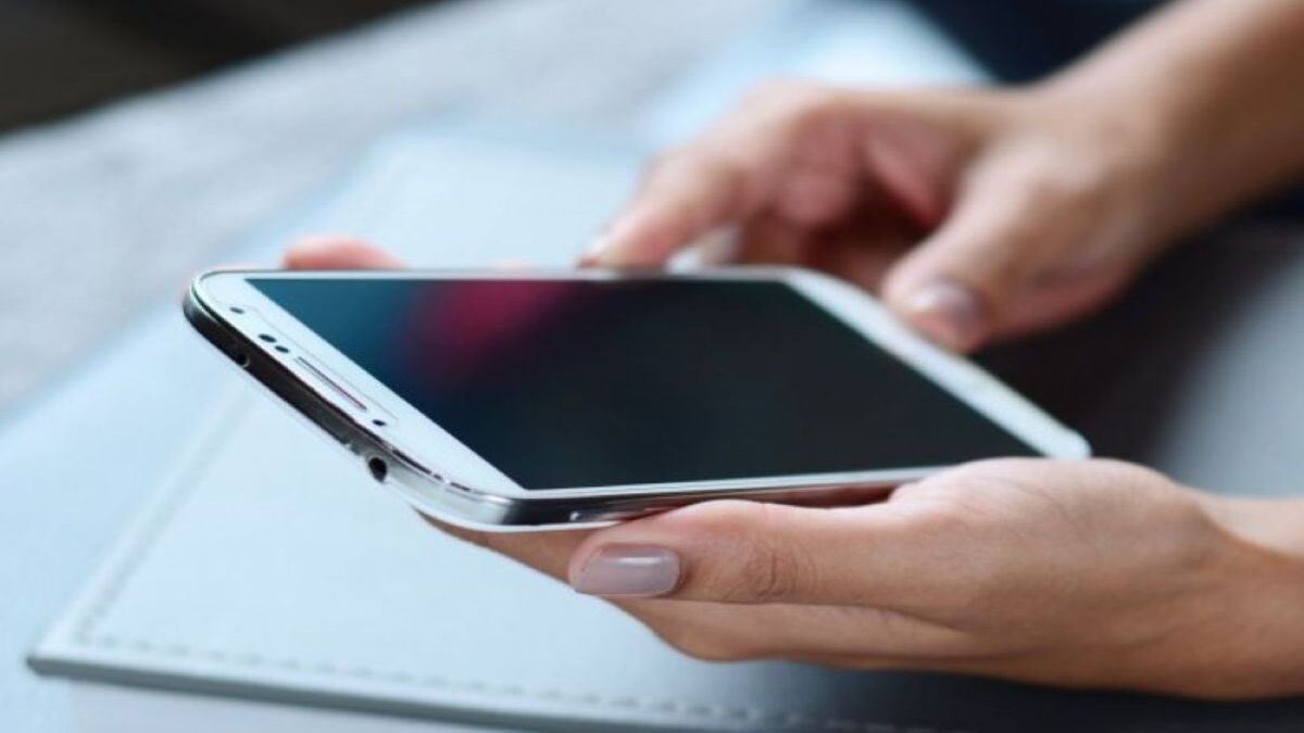 Tình trạng điện thoại samsung không lên màn hình nhưng máy vẫn đổ chuông.