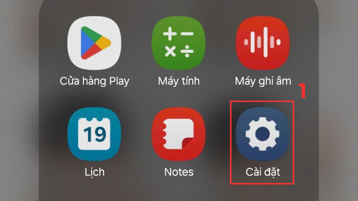 Hướng dẫn cập nhật phần mềm android oreo, hình ảnh giao diện điện thoại với biểu tượng cài đặt.