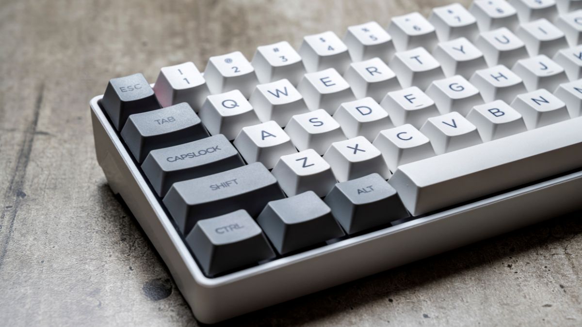 Tư vấn có nên mua bàn phím giả cơ là gì ở thời điểm hiện tại.