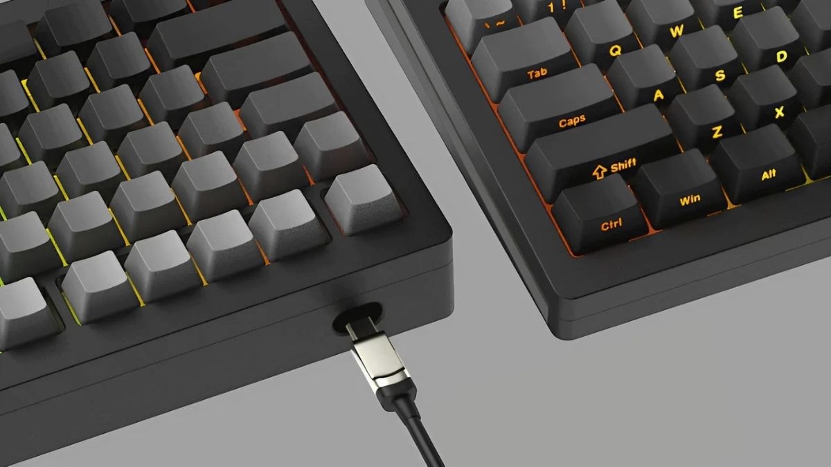 Giải pháp biến bàn phím có dây thành không dây giúp tối ưu không gian làm việc.