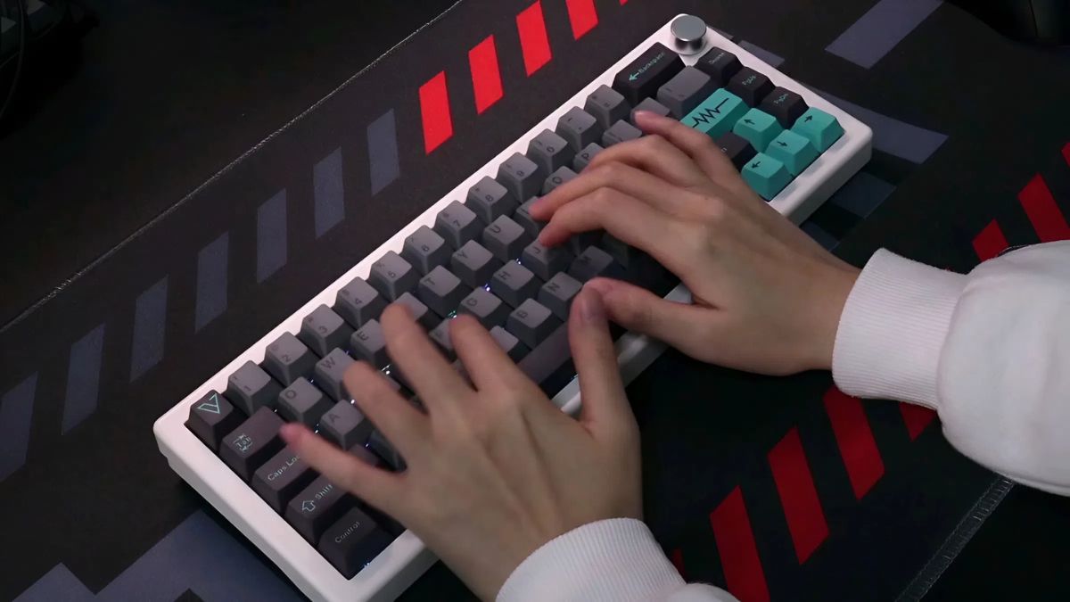 Các lưu ý về độ tương thích khi thực hiện cách biến bàn phím có dây thành không dây.