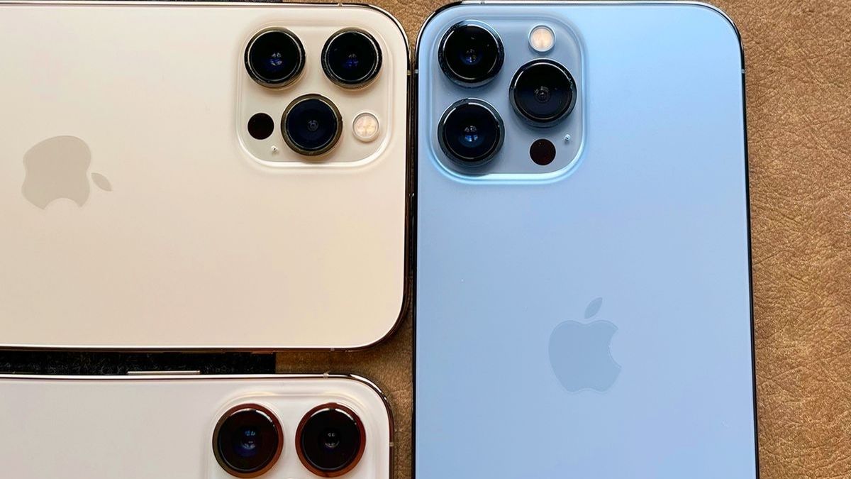 Cận cảnh thiết kế sang trọng và cụm camera là một trong các tính năng của iphone 13 pro max