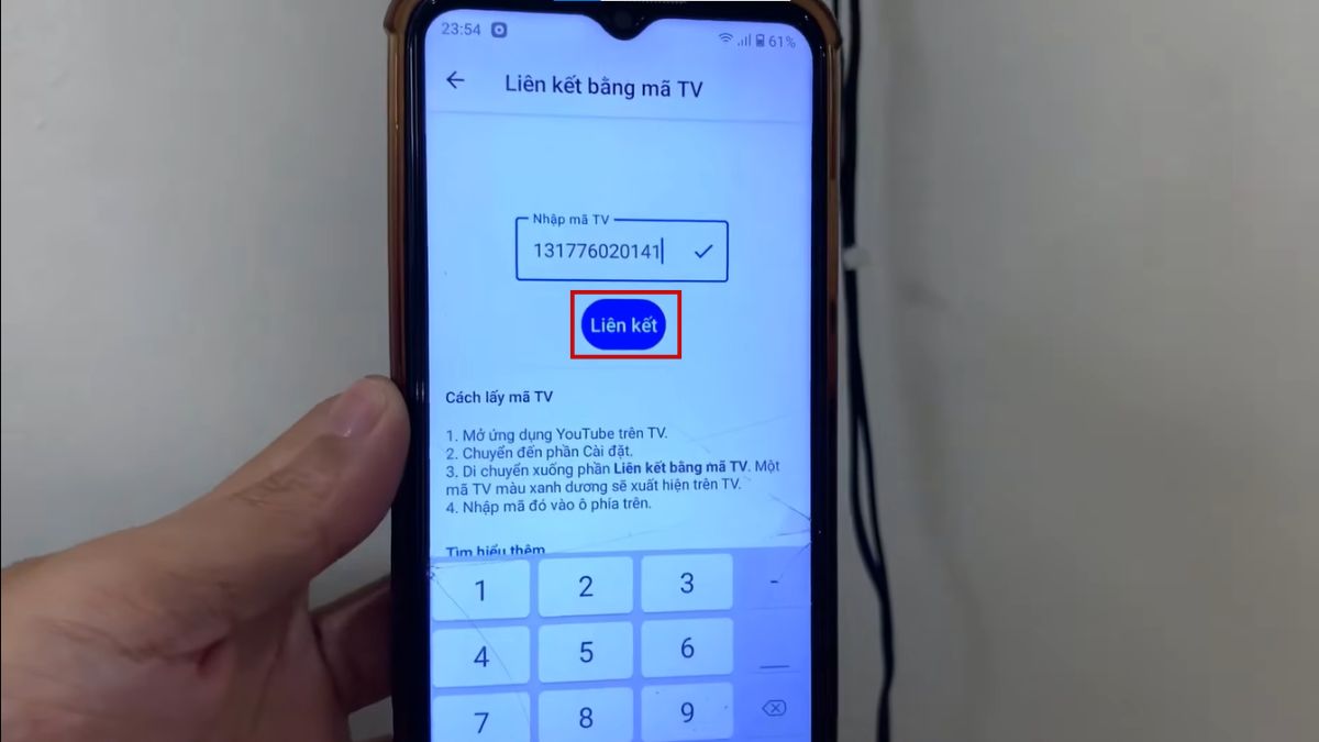Nhập mã TV trên điện thoại hoàn thành cách đăng nhập youtube trên tivi.