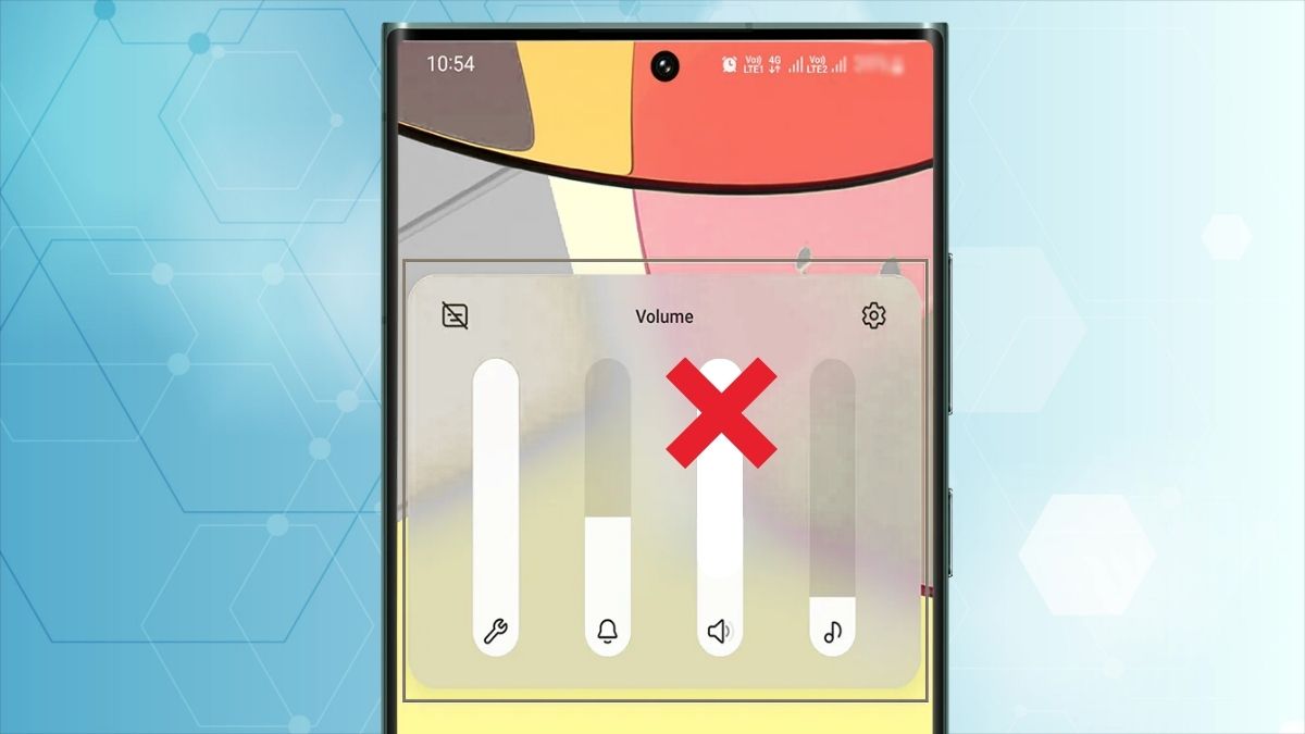 Không nên tăng âm lượng tối đa ngay lập tức khi đẩy nước ra khỏi loa điện thoại.