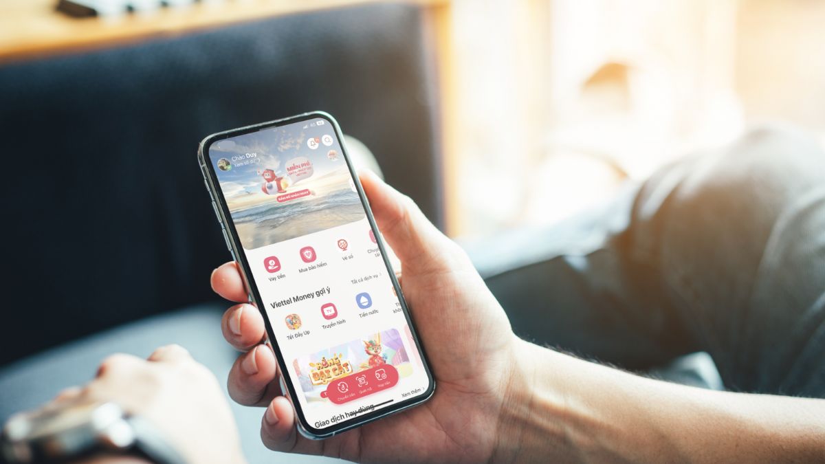 Bước 3: Màn hình nhập thông tin ngân hàng và số tiền muốn chuyển, hoàn tất việc rút tiền.