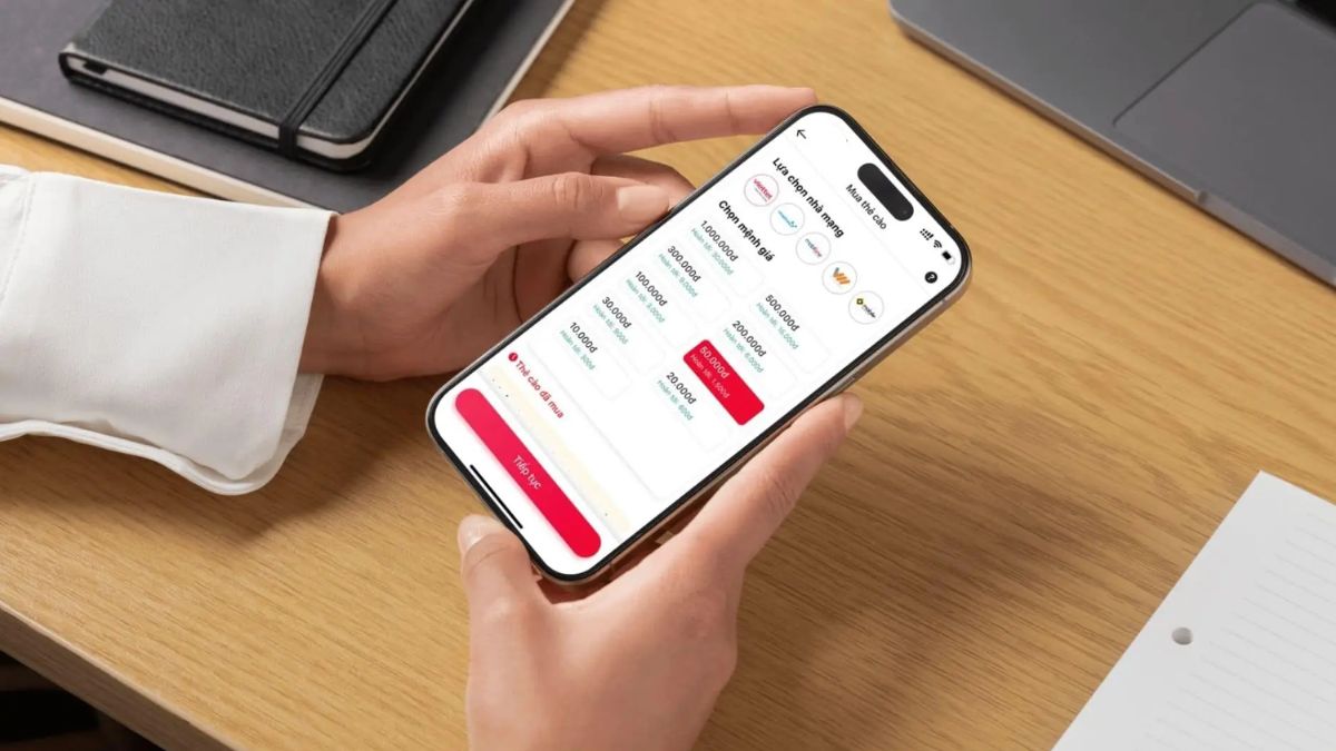 Hình ảnh bảo mật vân tay khi giao dịch, mẹo an toàn khi đổi tiền điện thoại sang thẻ cào Viettel qua ứng dụng.
