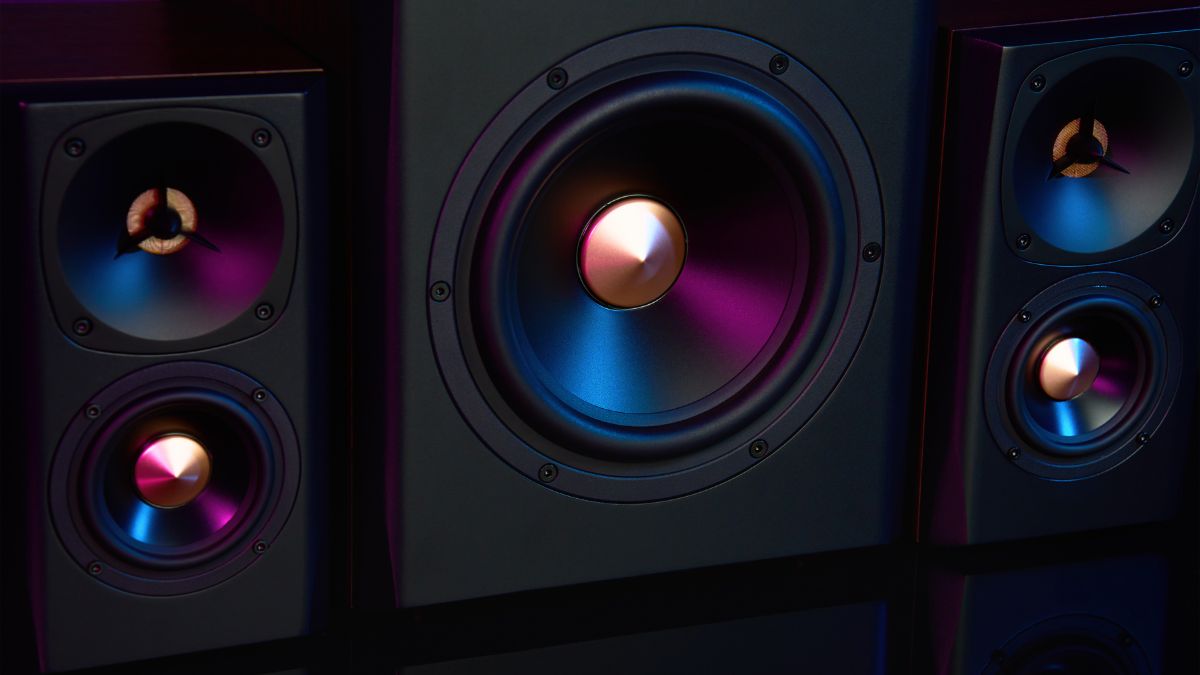 Hướng dẫn cách bố trí loa sub nghe hay giúp tối ưu dải âm trầm cho dàn âm thanh.