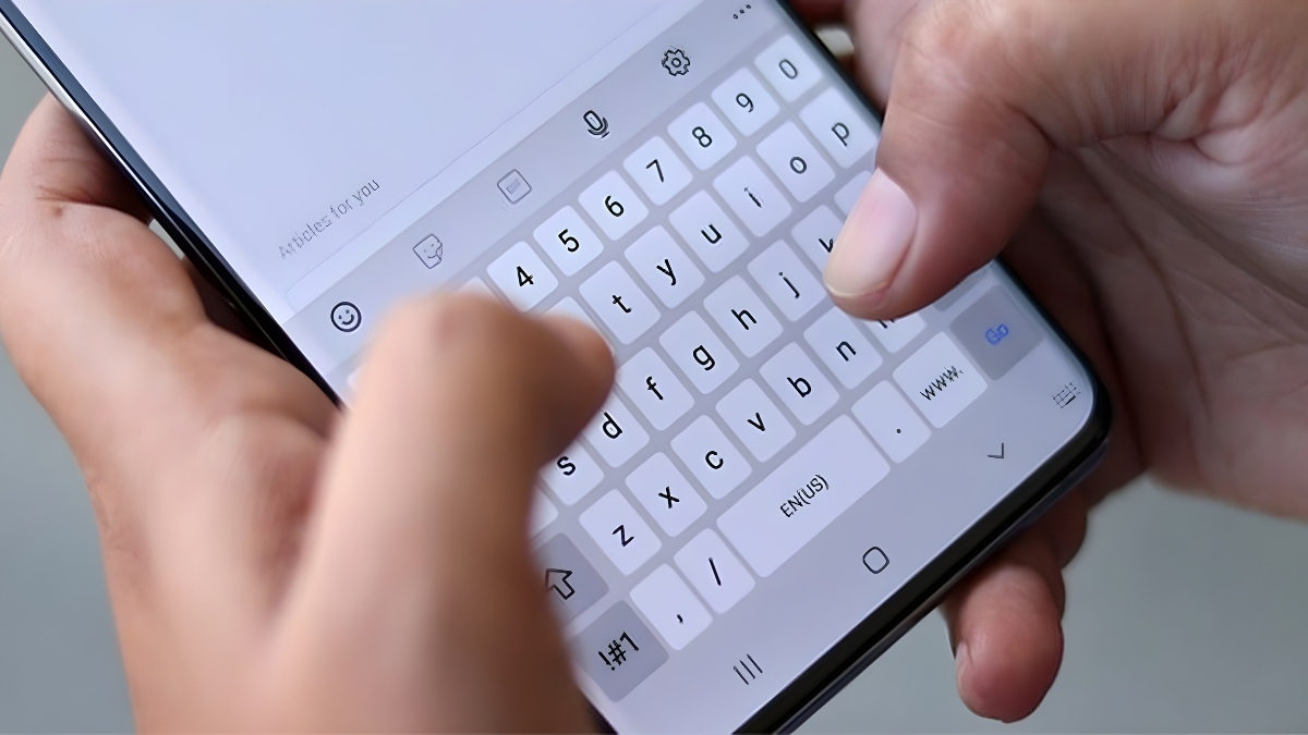 lợi ích của việc thực hiện cách tắt chế độ rung của bàn phím samsung như tiết kiệm pin và gõ yên tĩnh
