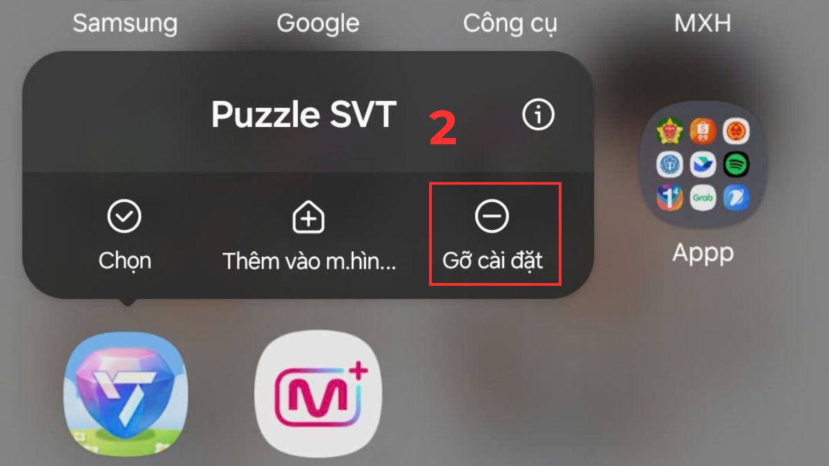 Cách xóa dữ liệu game trên điện thoại bằng cách nhấn giữ ứng dụng và chọn 'Gỡ cài đặt'