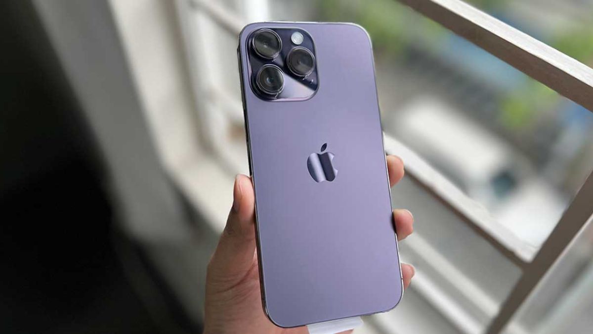 Mặt lưng iPhone 14 Pro Max; phòng ngừa lỗi iphone 14 pro max lỗi sập nguồn