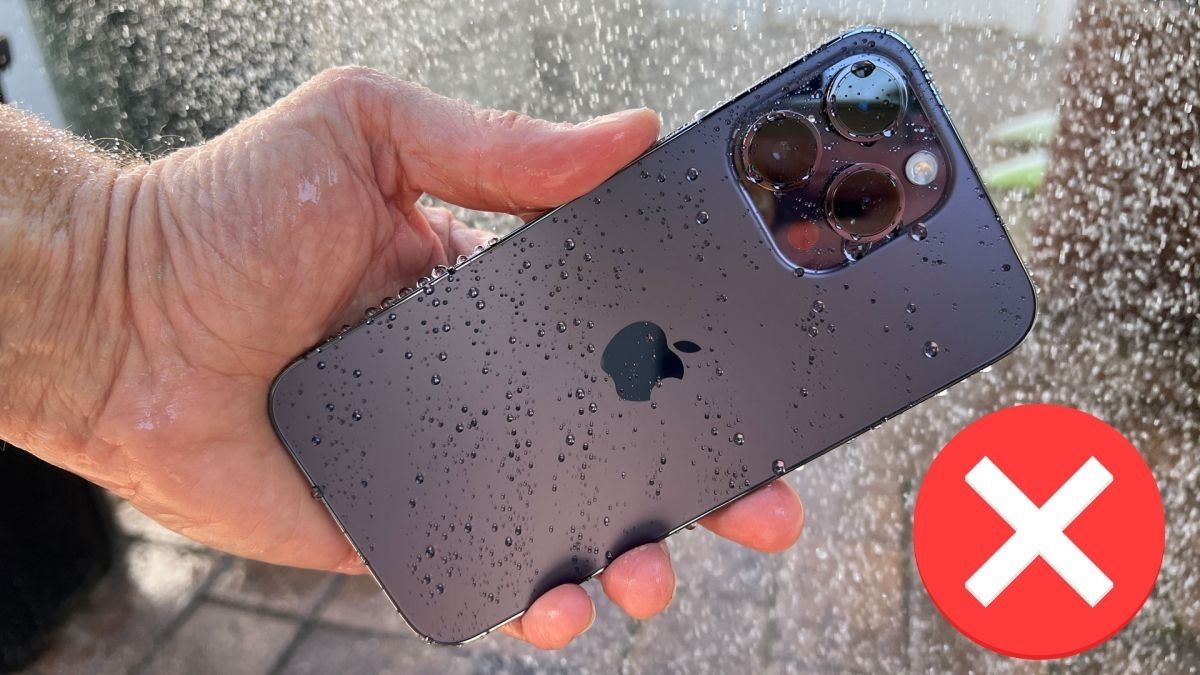 Tránh môi trường ẩm để ngăn ngừa 14 pro max bị tróc sơn