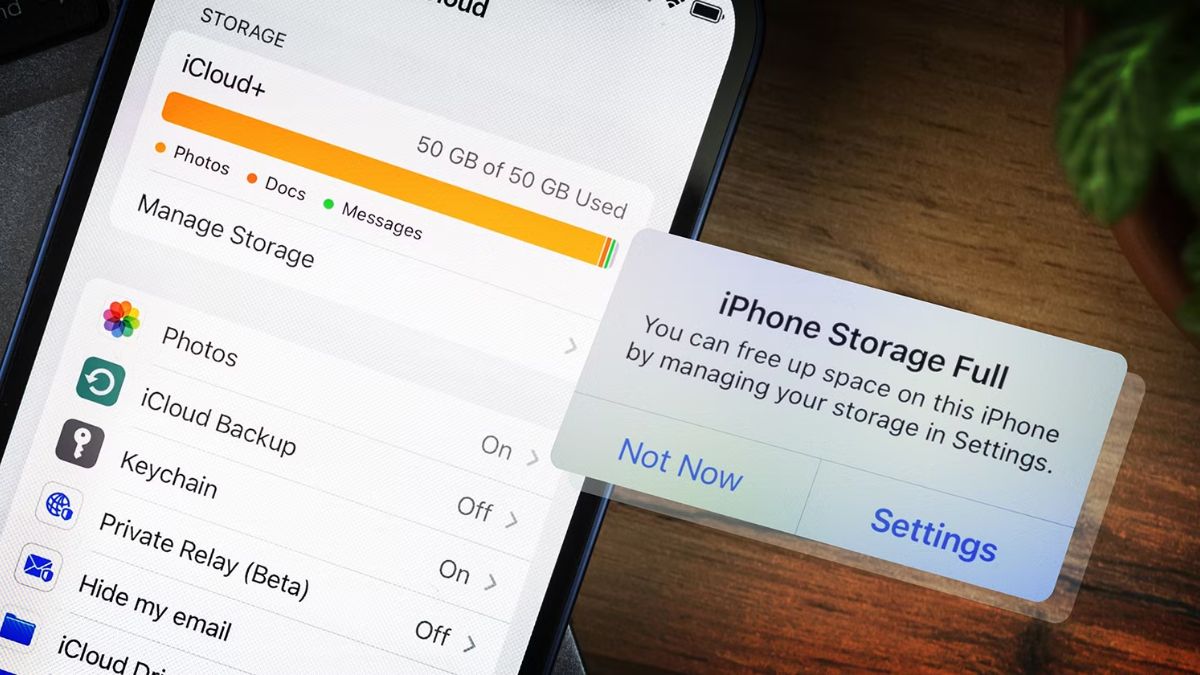 Màn hình iPhone báo đầy dung lượng, gây ra lỗi iphone 15 bị lag bàn phím