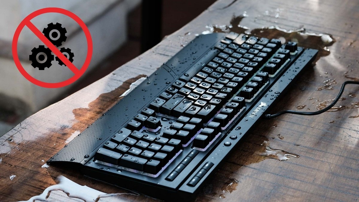 Đưa máy đến trung tâm sửa chữa khi laptop bị đổ nước vào bàn phím quá nặng.