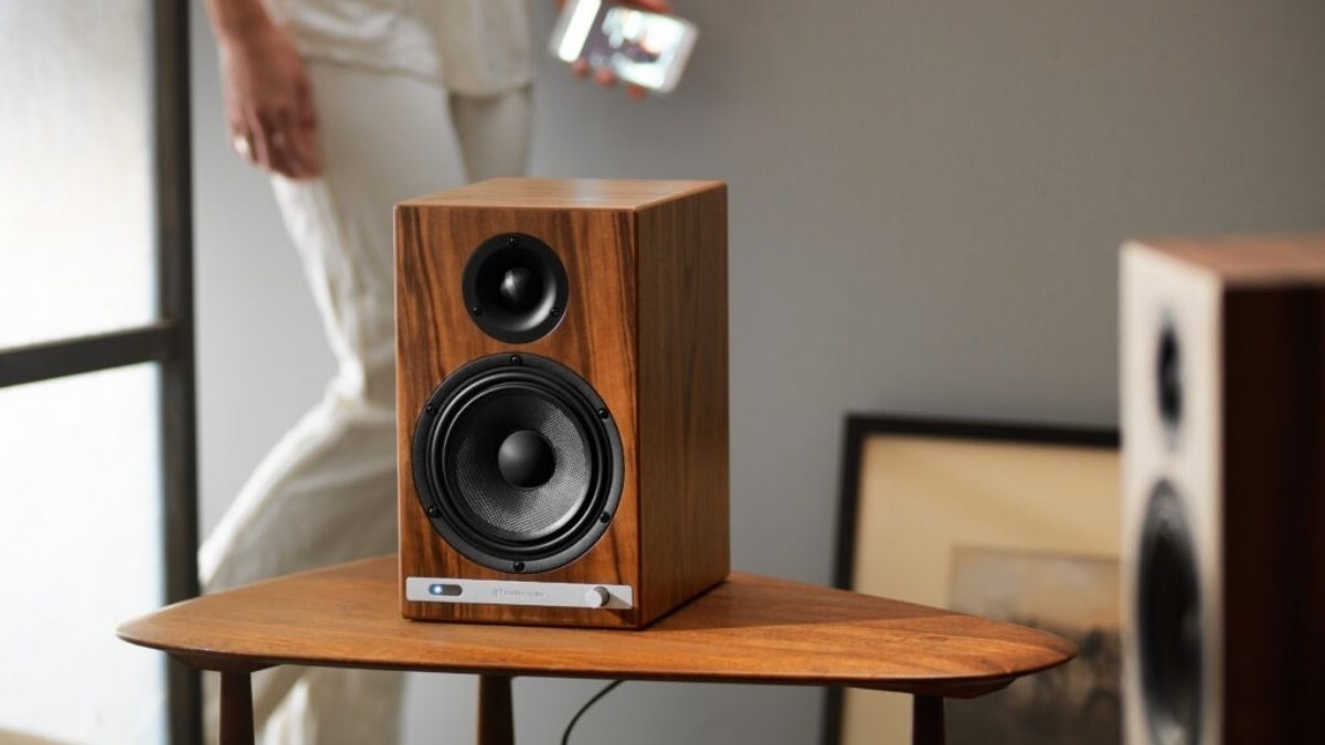 Vai trò của tweeter là gì trong việc tạo độ chi tiết cho bản nhạc.