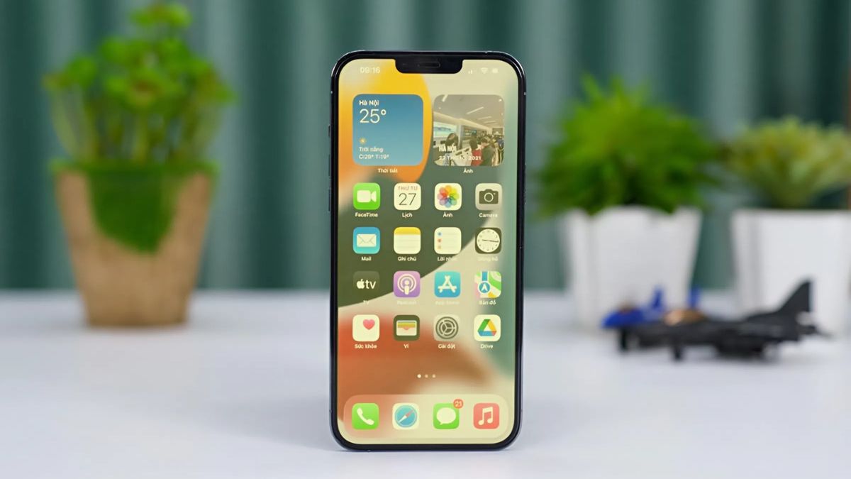 Giao diện bình thường trước khi màn hình iphone 13 pro max bị vàng.
