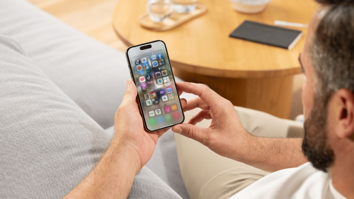 Cách phòng ngừa màn hình bị lưu ảnh có sao không bằng cách bật tự động khóa màn hình sớm.