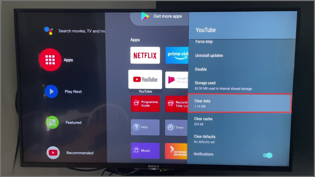 Chọn Clear data xóa dữ liệu khi tivi sony không vào được youtube.