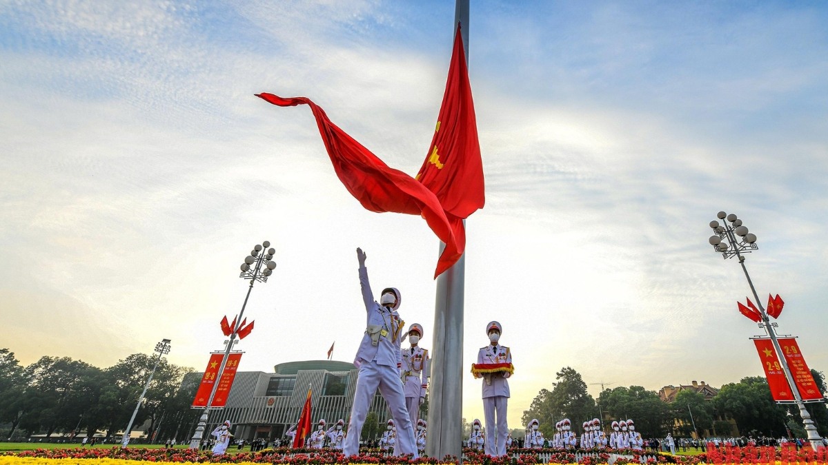 2/9 có lễ hạ cờ không? Thời gian treo cờ