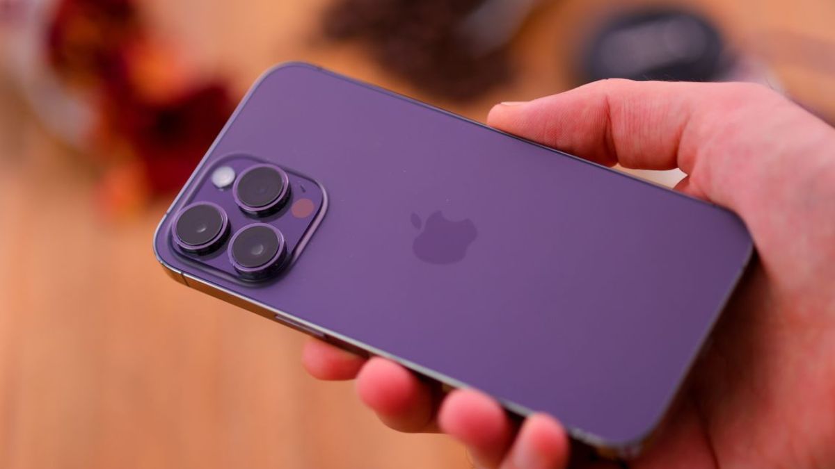 iPhone 14 Pro có mấy màu - Tím Deep Purple