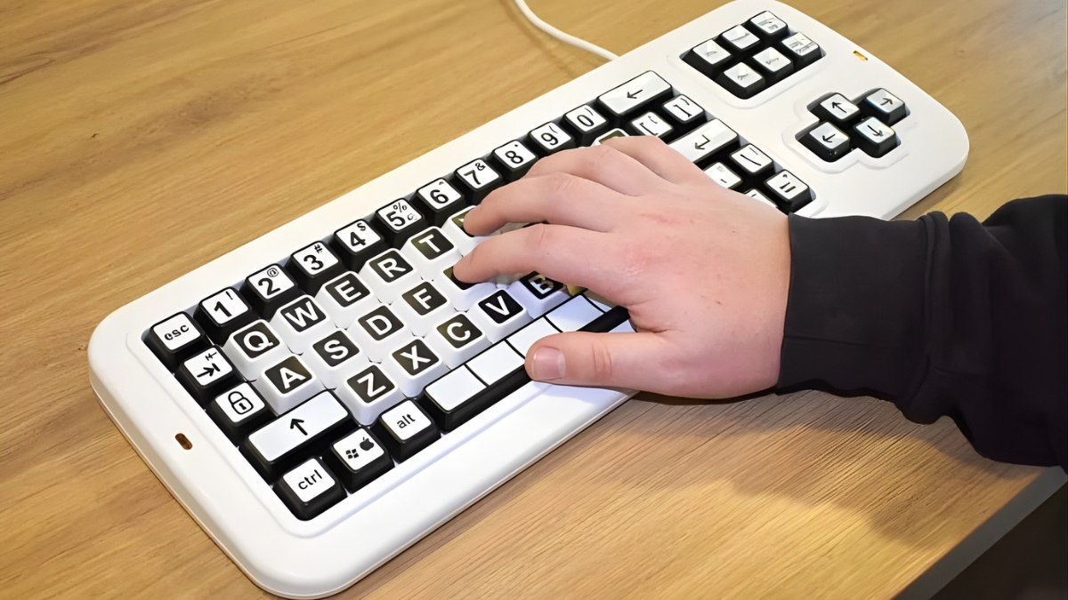 Bàn phím cho người khiếm thị - Bàn phím tương phản cao