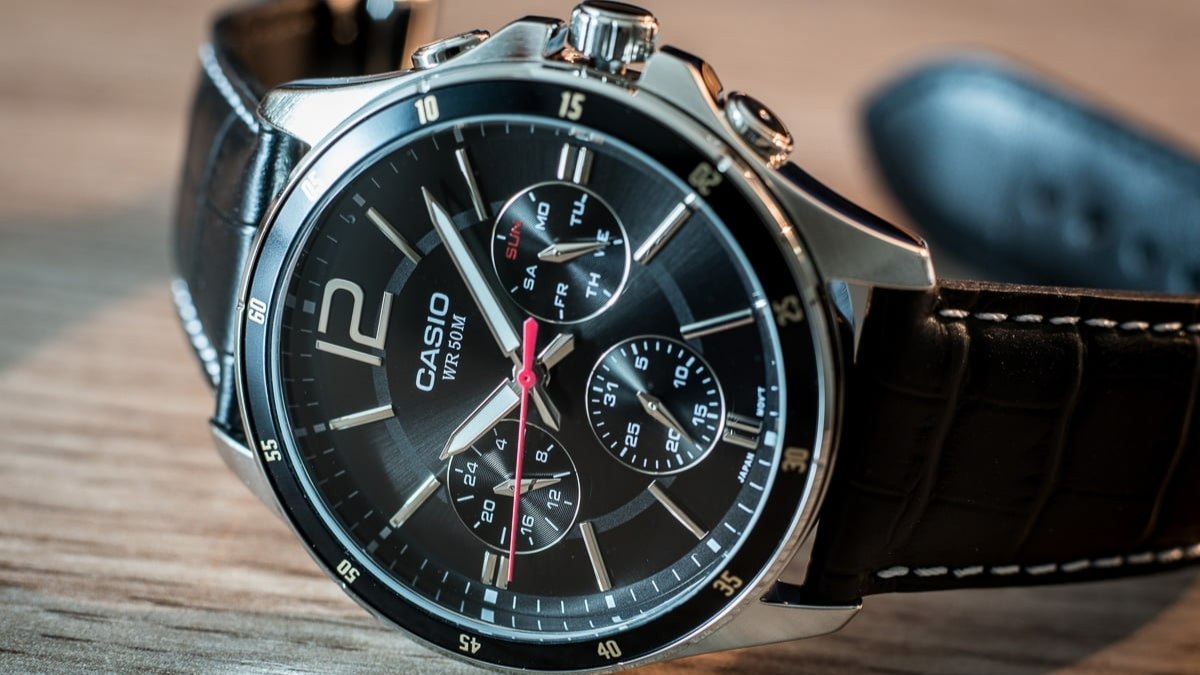 Cách chỉnh đồng hồ đeo tay 1 nút - Tìm hiểu khái niệm