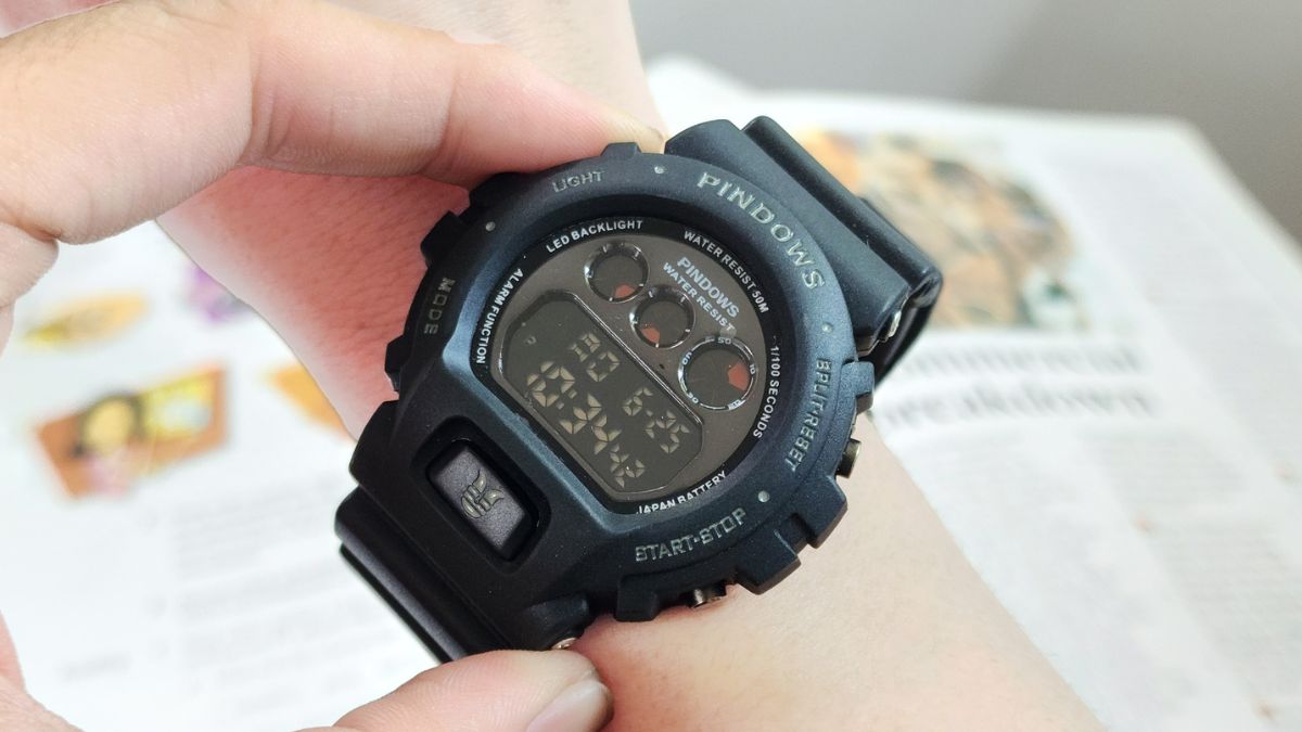 Cách chỉnh đồng hồ LED đeo tay