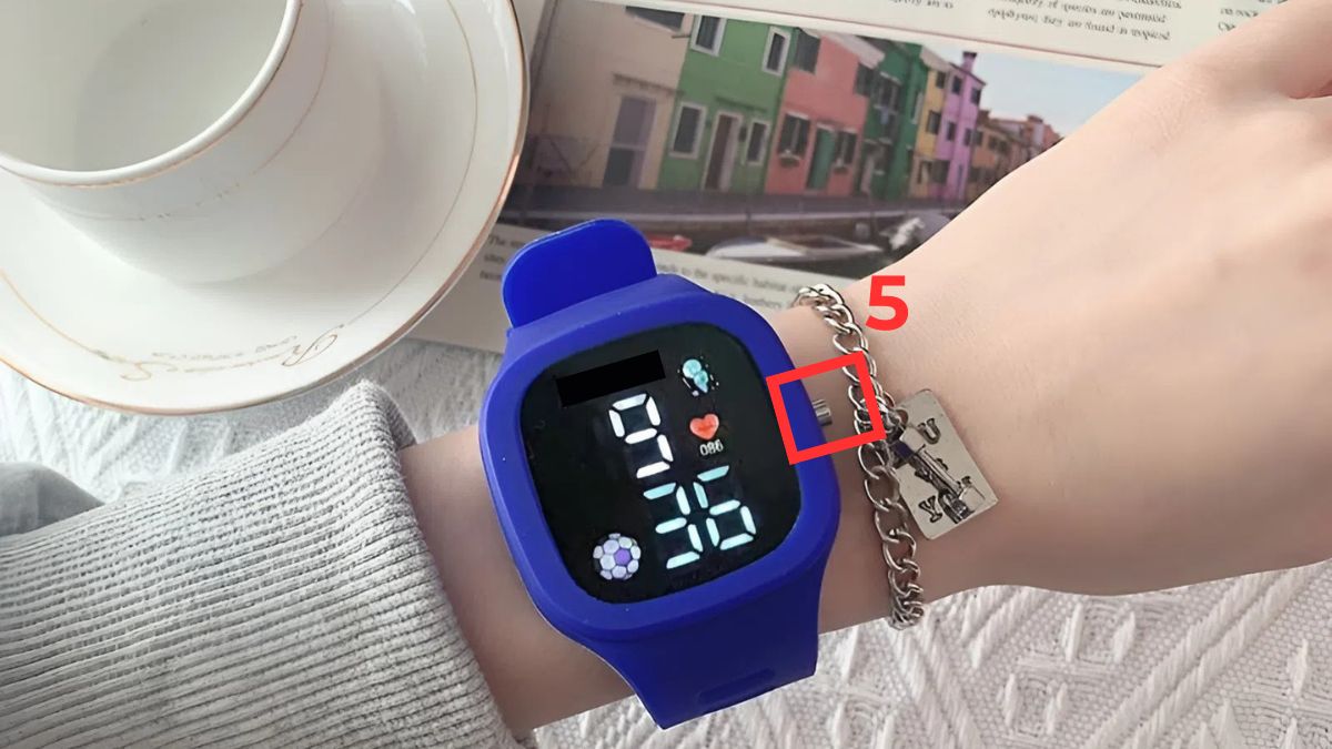 Cách chỉnh đồng hồ LED đeo tay 1 nút bước 5