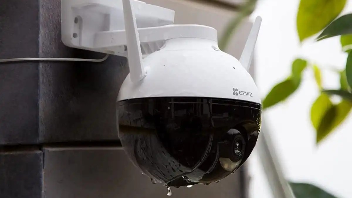 Lựa chọn thẻ nhớ bền bỉ trước trước khi áp dụng cách gắn thẻ nhớ vào camera Ezviz 