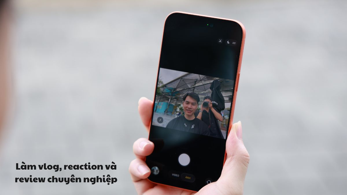 Cách ghi hình kép trên iPhone 17 hỗ trợ làm vlog