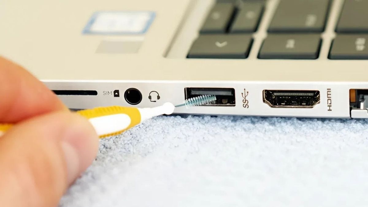 Lỗi thường gặp khi áp dụng cách kết nối chuột có dây với máy tính - Đầu cắm USB bị hỏng