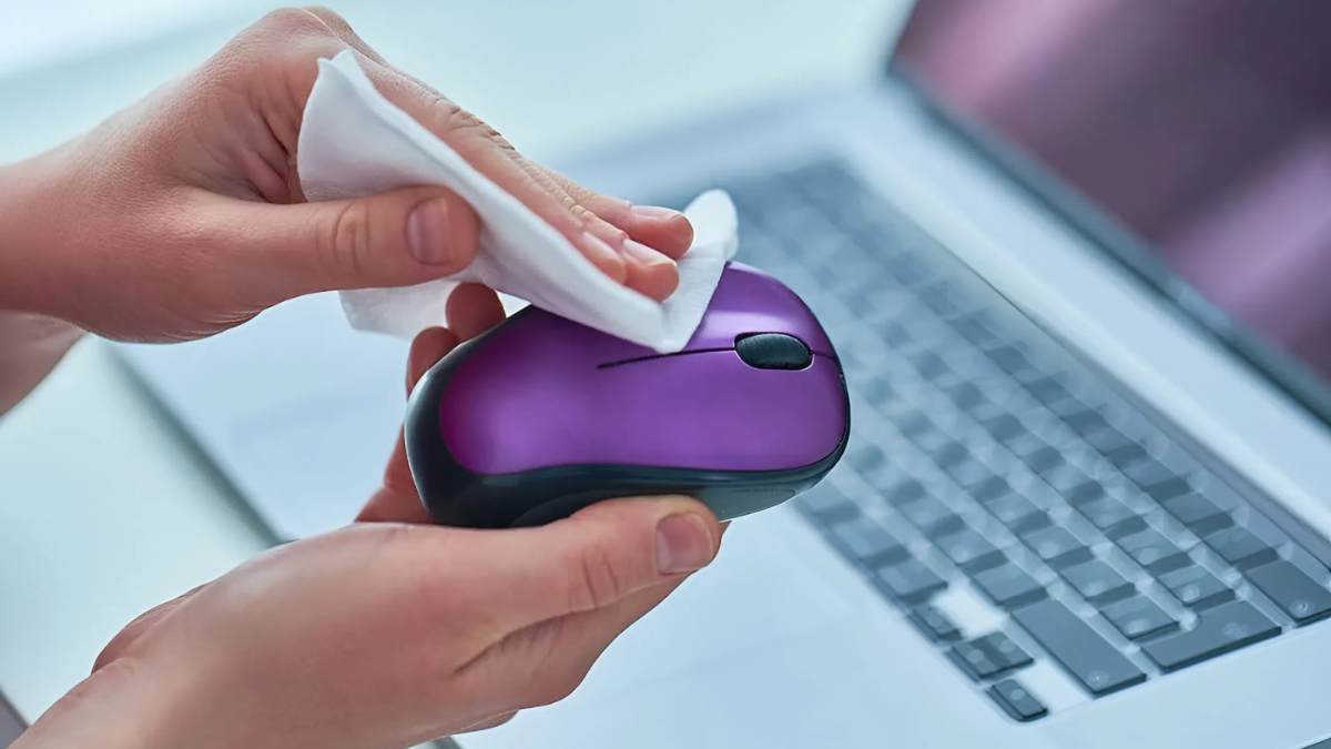 Lưu ý cách sử dụng chuột không dây - Vệ sinh định kỳ