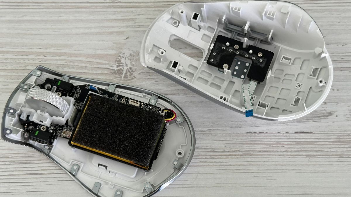 Lưu ý cách tháo chuột Logitech