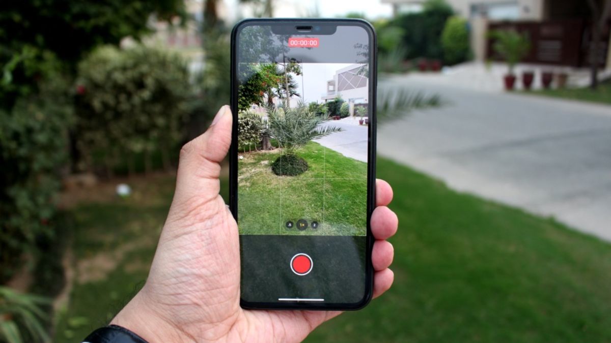 Camera iPhone 11 quay video ổn định