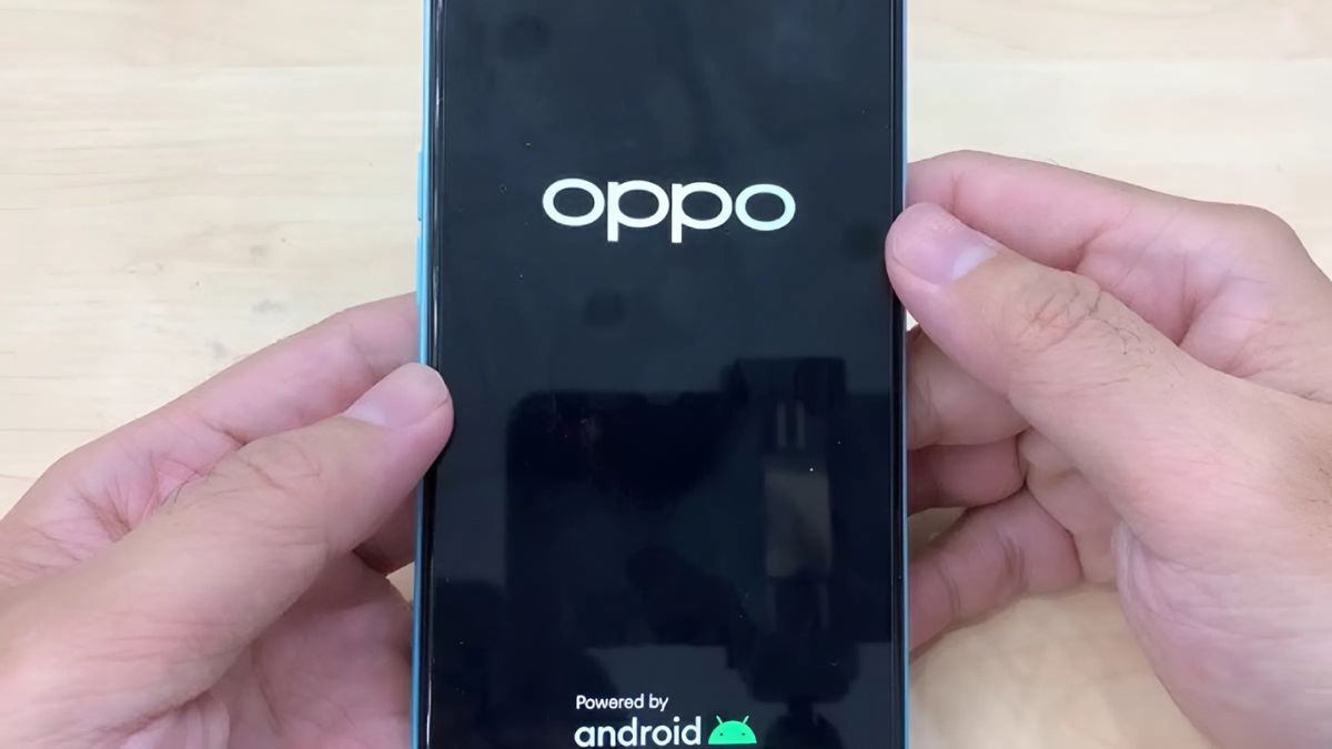 Sửa lỗi điện thoại OPPO bị nhiễu màn hình - Khởi động lại