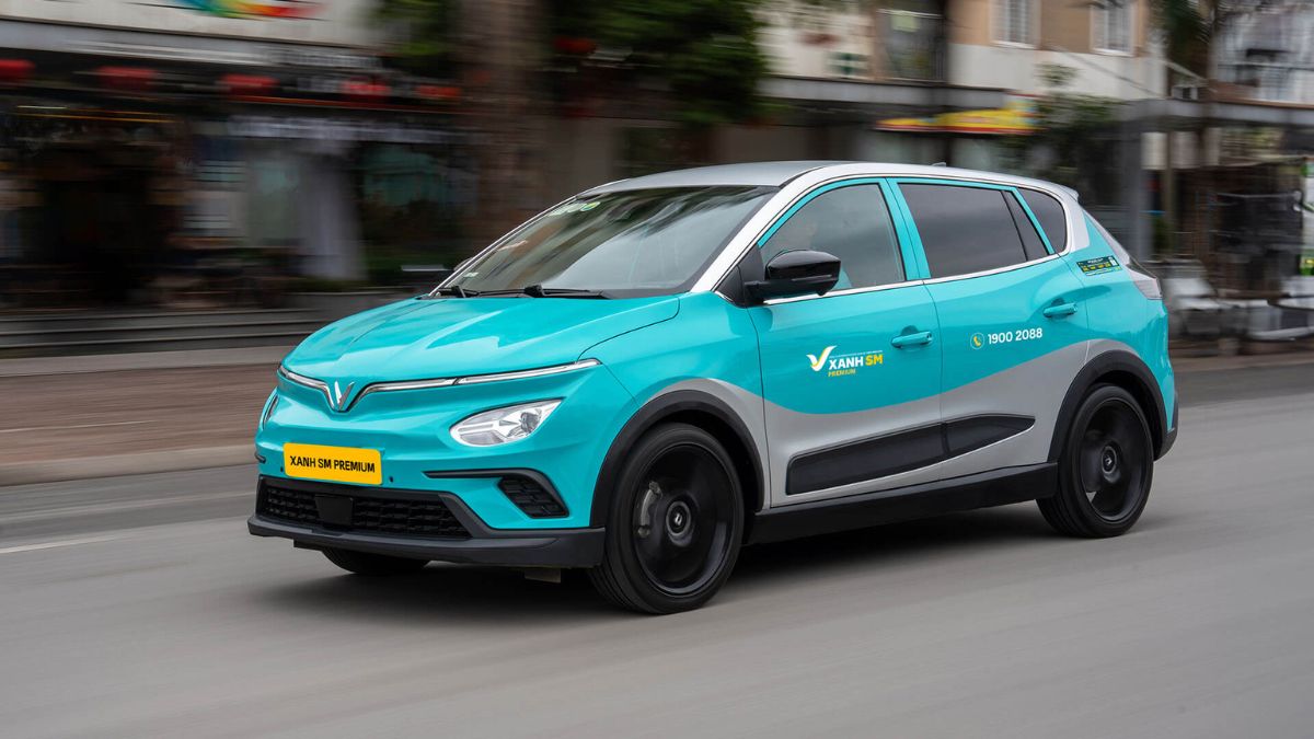 Giá taxi Vinfast tại HCM - Xanh SM Premium