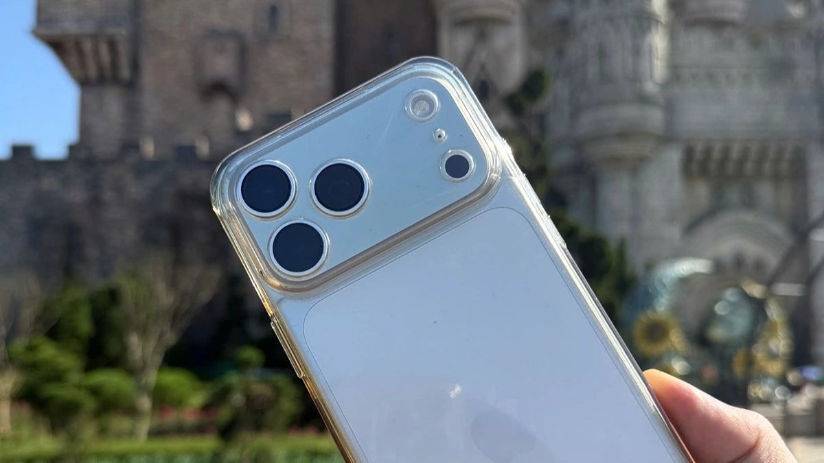Cách phòng tránh iPhone 17 bị phai màu bằng cách dùng ốp lưng