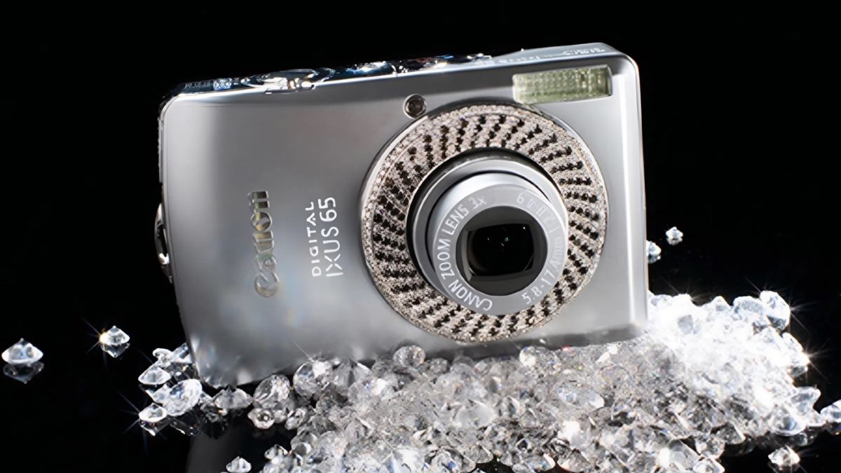 Máy ảnh đắt nhất thế giới - Canon Diamond IXUS
