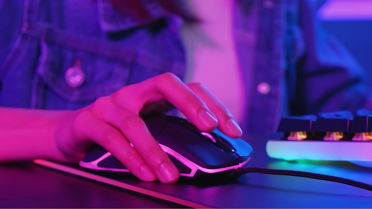 Nên dùng chuột không dây hay có dây? Độ nhạy