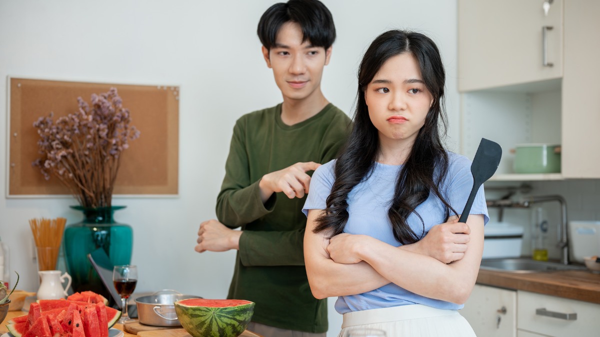 Những ngày tặng quà cho người yêu - Khi làm người yêu giận