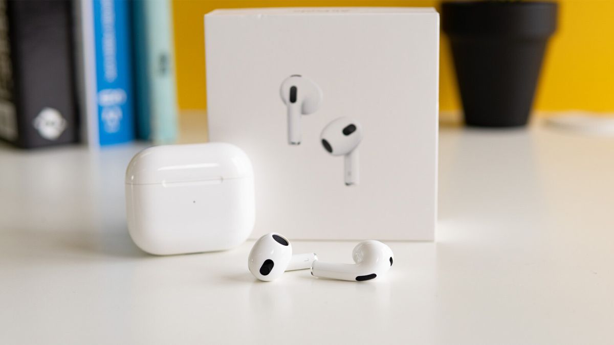 AirPods 3 ra mắt năm nào