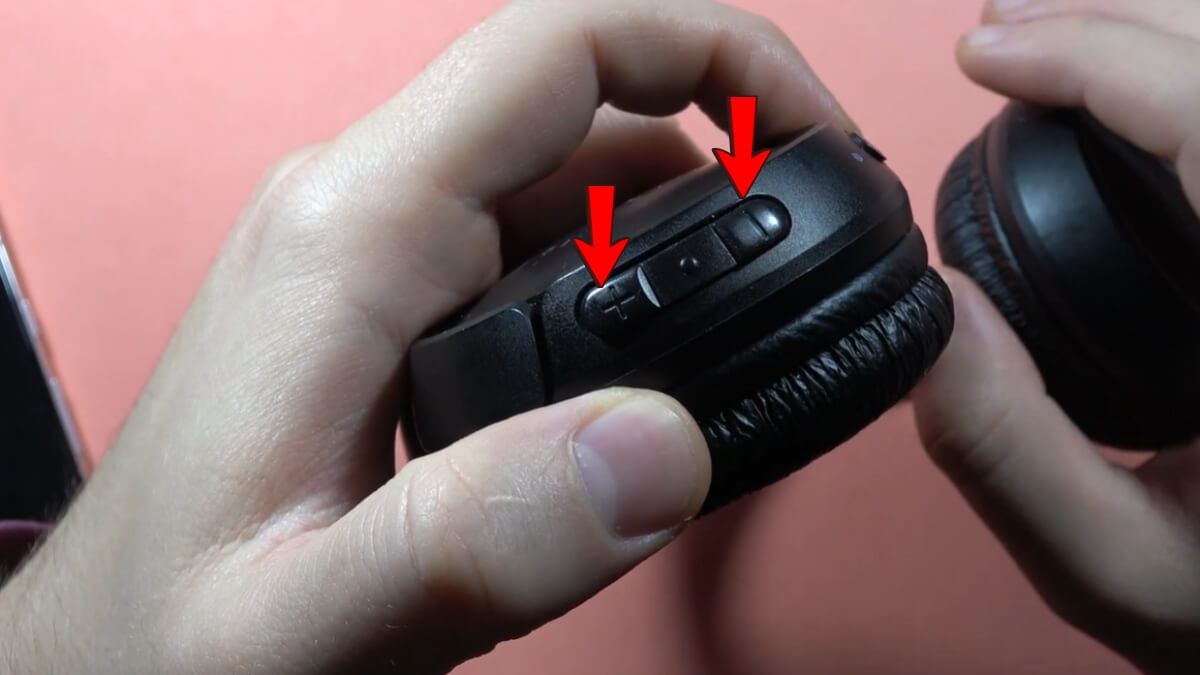 Cách reset tai nghe bluetooth JBL Dòng tai nghe chụp tai/Headphones