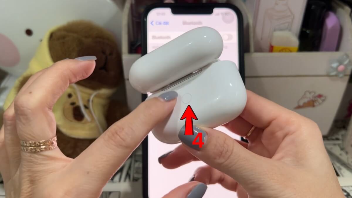 Hướng dẫn đưa tai nghe bluetooth về chế độ ghép nối sau khi reset bước 2