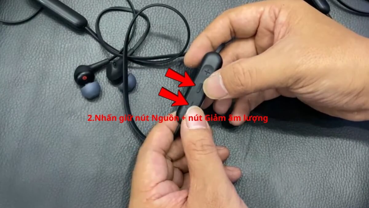 Cách reset tai nghe bluetooth tai nghe bluetooth Neckband cách 2