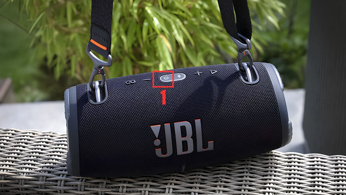 Cách sử dụng loa Bluetooth JBL để kết nối nhiều loa bước 1