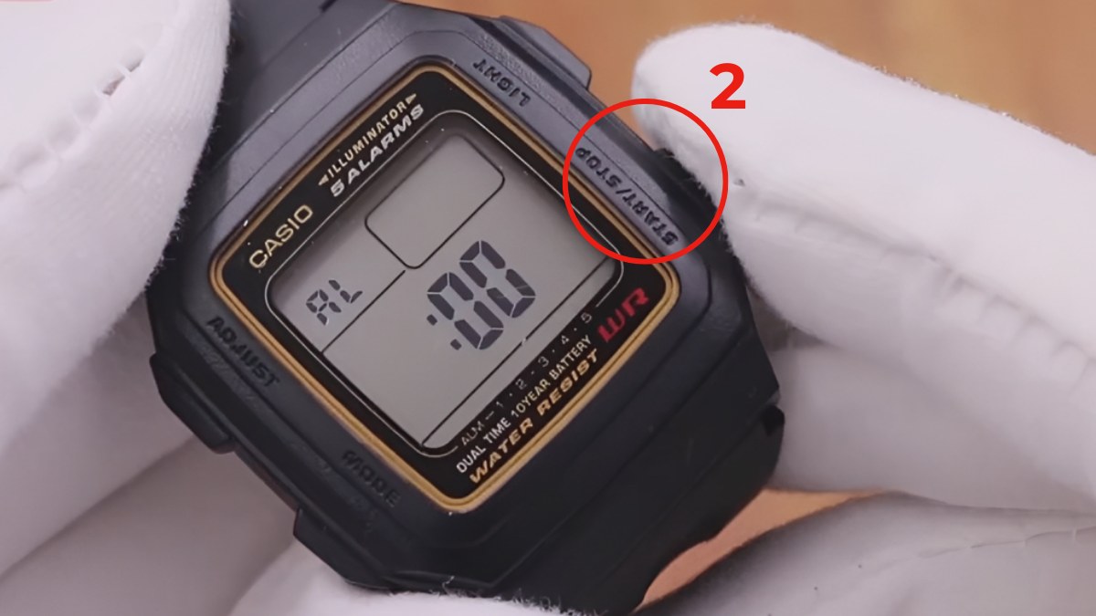 Cách cài đặt báo thức trên đồng hồ đeo tay điện tử 4 nút bước 2