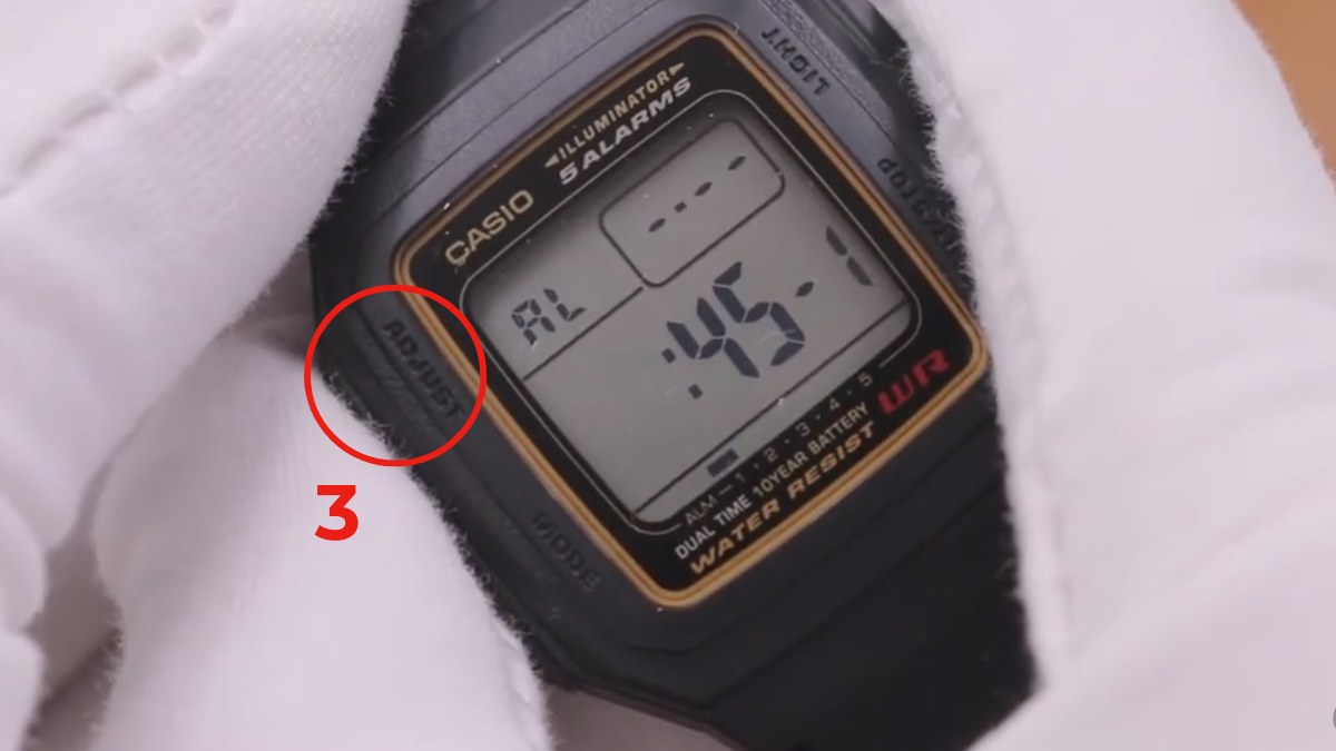 Cách cài đặt báo thức trên đồng hồ đeo tay điện tử 4 nút bước 3
