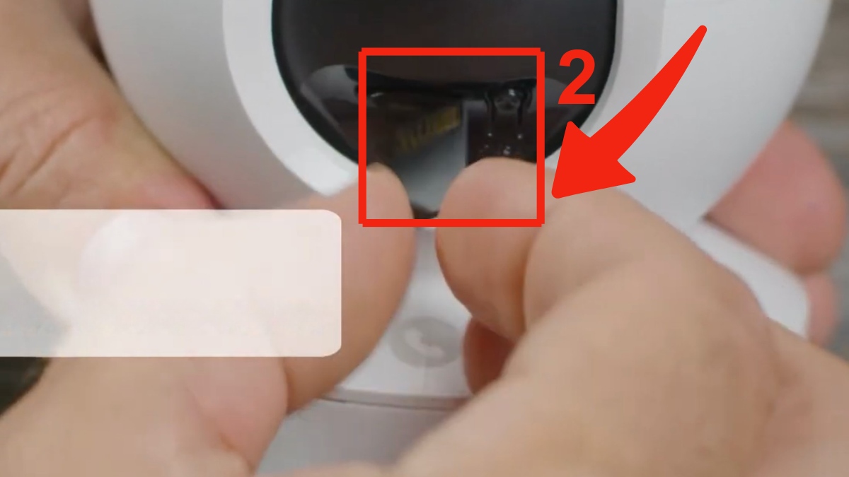 Cách xử lý trường hợp camera EZVIZ lỗi đèn đỏ không reset được bước 2