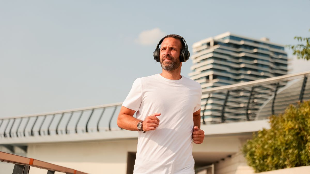 Lợi ích khi sử dụng tai nghe có chế độ xuyên âm